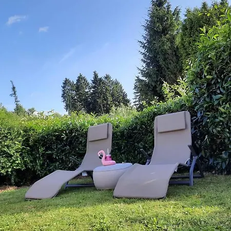 Ferienwohnung Sassmann - Convenient Apartment In A Quiet Location דירה קרויצטאל