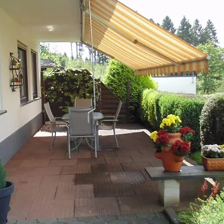 Ferienwohnung Sassmann - Convenient Apartment In A Quiet Location קרויצטאל