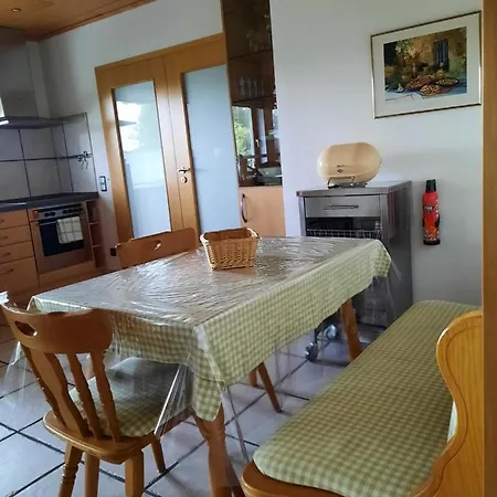 Ferienwohnung Sassmann - Convenient Apartment In A Quiet Location * קרויצטאל
