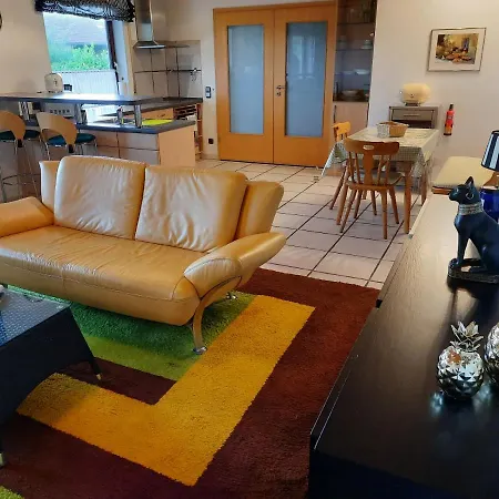Ferienwohnung Sassmann - Convenient Apartment In A Quiet Location * קרויצטאל